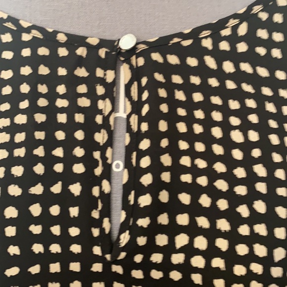 VINCE CAMUTO  GATHERED SHIRT - Picture 6 of 12